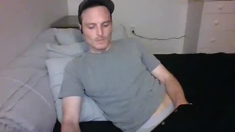 Snapshot of dee4dayz19 chatting on October 28, 2:04 am Dee4dayz online show from October 28, 2:04 am