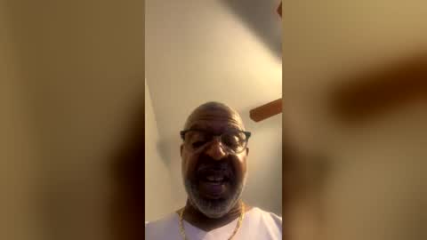 deedog862 online show from August 4, 1:31 am