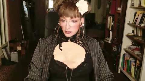 Snapshot of deeliah chatting on November 29, 11:41 pm Deeliah online show from November 29, 11:41 pm