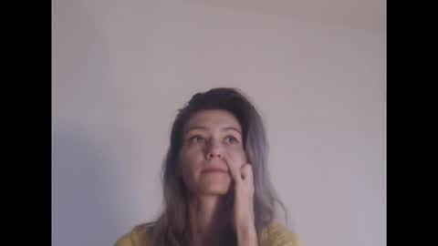 Snapshot of deelightfull chatting on September 28, 7:47 am Deelightfull online show from September 28, 7:47 am