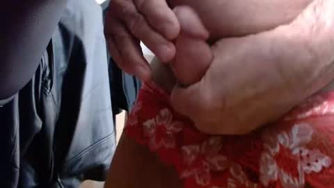 Snapshot of deeperjohnny chatting on November 4, 2:27 pm deeperjohnny online show from November 4, 2:27 pm