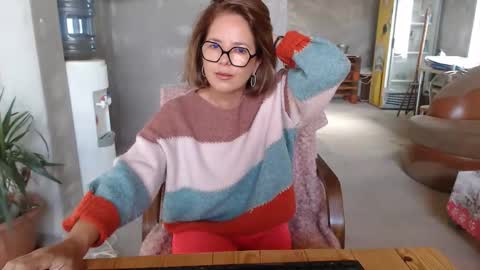 Snapshot of deepintoyourmind chatting on September 17, 7:21 am hi guys i m a cute milf i m here for good time and nice people pls be respectfool and enjoy me online show from September 17, 7:21 am