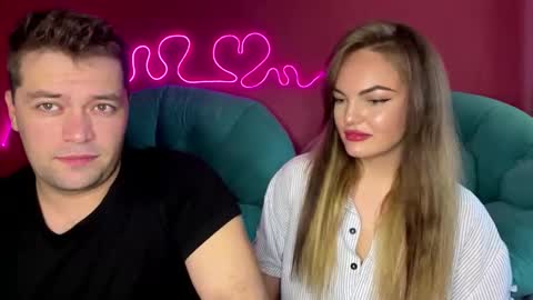 deeplookscouple online show from September 14, 1:10 pm