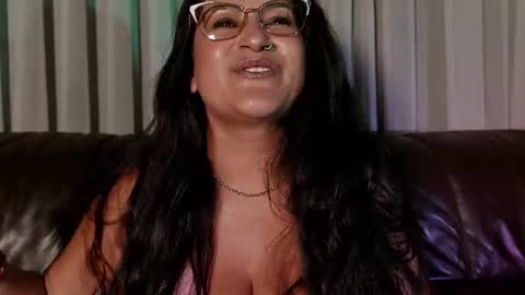 Snapshot of deesseluxure_ chatting on July 7, 3:31 am Andre online show from July 7, 3:31 am