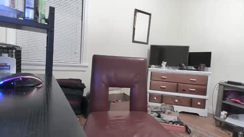 Snapshot of deeznutz343 chatting on December 3, 5:53 am Deez Nutz online show from December 3, 5:53 am