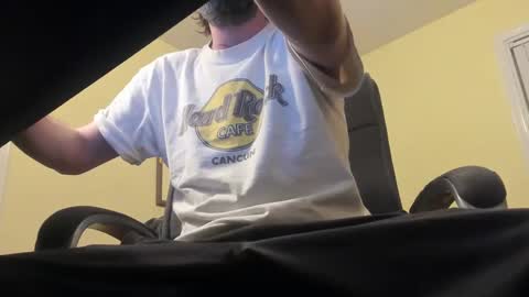 Snapshot of deeznutz343 chatting on December 28, 2:11 am Deez Nutz online show from December 28, 2:11 am