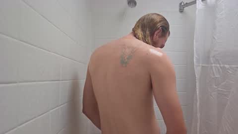 Dylan Nutz online show from January 3, 3:49 am