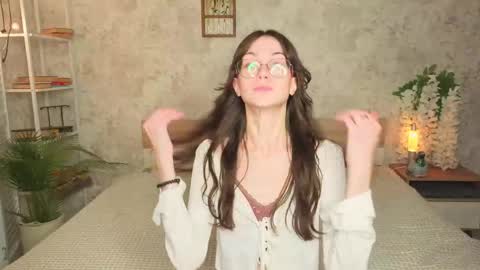 Amy online show from October 12, 7:24 pm