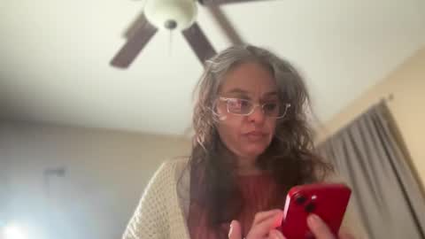 Snapshot of degeneratesaint chatting on January 25, 5:51 am Tori online show from January 25, 5:51 am