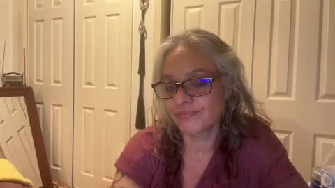 Snapshot of degeneratesaint chatting on October 8, 3:37 am Tori online show from October 8, 3:37 am