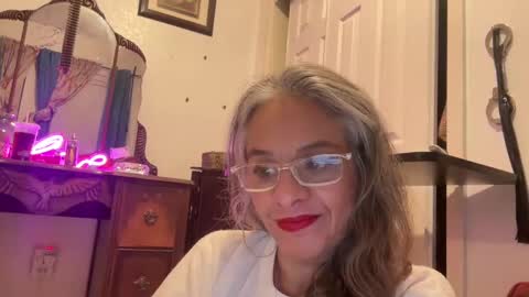 Snapshot of degeneratesaint chatting on November 13, 3:27 am Tori online show from November 13, 3:27 am