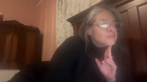 Tori online show from February 24, 5:05 am