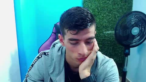 Snapshot of deiby_baby chatting on January 9, 4:19 am DEIBY online show from January 9, 4:19 am