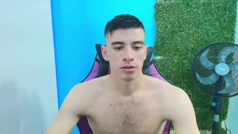 Snapshot of deiby_baby chatting on February 8, 10:19 pm DEIBY online show from February 8, 10:19 pm