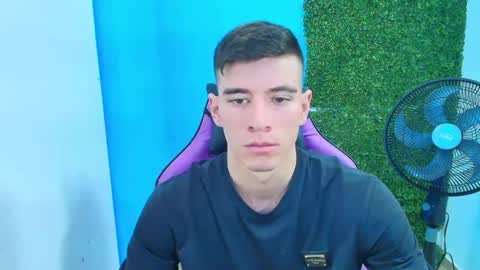 Snapshot of deiby_baby chatting on February 11, 10:07 pm DEIBY online show from February 11, 10:07 pm