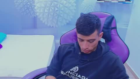 DEIBY online show from November 4, 6:18 pm