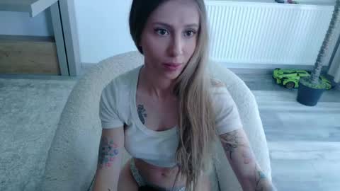 Di online show from April 28, 9:14 am