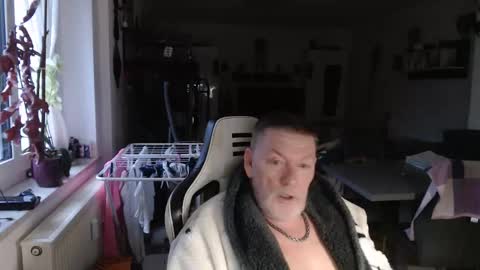 deinprinz2312 online show from February 10, 6:50 am