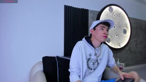 Snapshot of deivid_oficial20 chatting on September 15, 7:47 pm Deivid online show from September 15, 7:47 pm