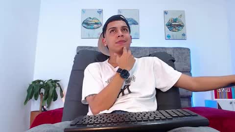 Snapshot of deivid_santoss chatting on September 24, 11:52 pm Deivid online show from September 24, 11:52 pm