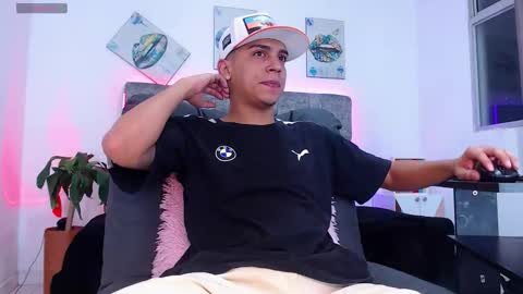 Snapshot of deivid_santoss chatting on November 2, 1:08 am Deivid online show from November 2, 1:08 am