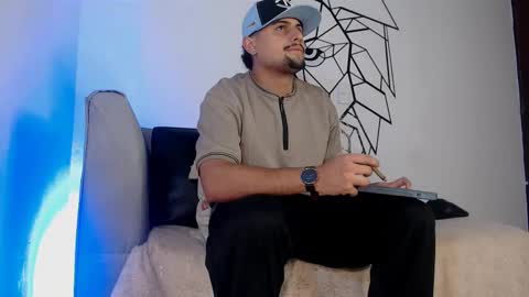 Snapshot of deivy_gram chatting on December 2, 9:54 pm DEIVY online show from December 2, 9:54 pm