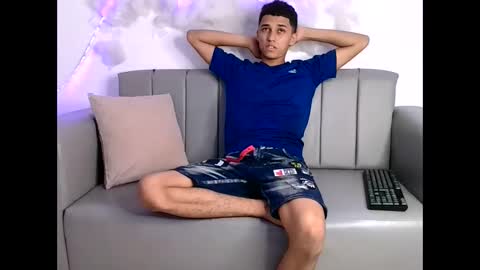 Snapshot of deivy_skinny chatting on September 14, 1:10 pm Deiby online show from September 14, 1:10 pm