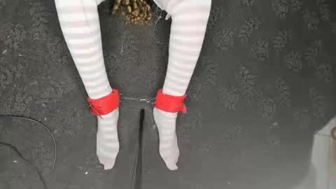 Snapshot of deli_la chatting on November 22, 5:56 pm deli_la online show from November 22, 5:56 pm