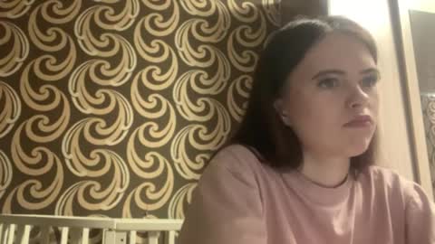 Kiki online show from May 17, 5:16 am
