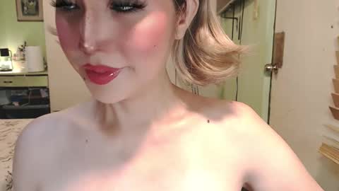 Mercedes online show from May 23, 1:44 am