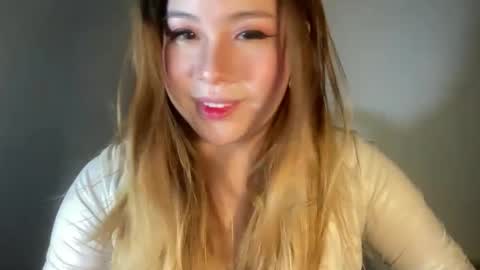 Snapshot of delicious_iya69 chatting on February 18, 8:03 pm iyalicious online show from February 18, 8:03 pm