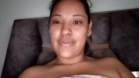 Sarah online show from May 17, 3:41 pm