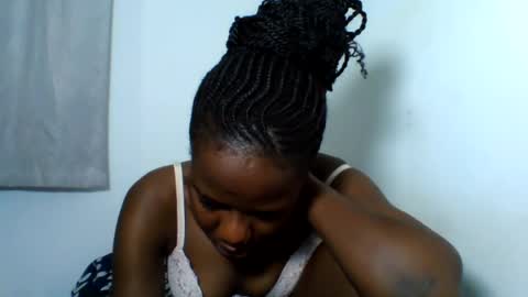 Snapshot of deliciousbabe01 chatting on July 23, 3:26 am EVAH online show from July 23, 3:26 am