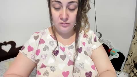 Snapshot of deliciousbutt chatting on December 6, 1:55 pm  Monica or Moni online show from December 6, 1:55 pm