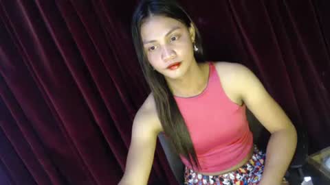 Snapshot of deliciouscum_rhianna chatting on April 21, 8:09 am deliciouscum_rhianna online show from April 21, 8:09 am