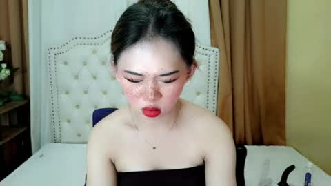 Sophie online show from June 18, 2:23 am