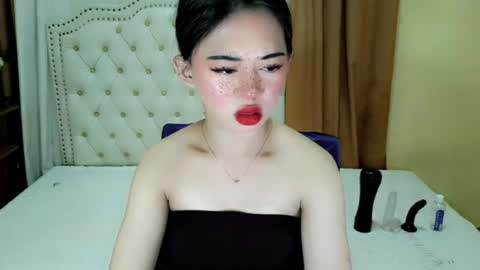 Sophie online show from July 8, 2:05 am