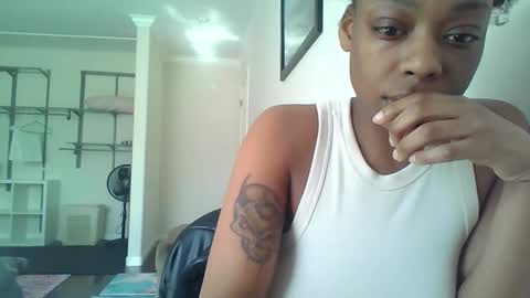 Snapshot of delightfuldark chatting on February 7, 8:10 pm delightfuldark online show from February 7, 8:10 pm