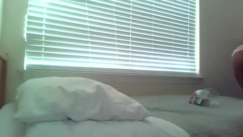 Snapshot of delightfuldark chatting on February 15, 6:44 pm delightfuldark online show from February 15, 6:44 pm