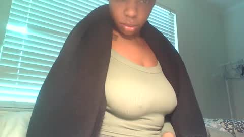 Snapshot of delightfuldark chatting on February 16, 10:32 pm delightfuldark online show from February 16, 10:32 pm