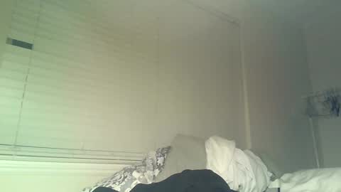 Snapshot of delightfuldark chatting on February 17, 6:09 am delightfuldark online show from February 17, 6:09 am