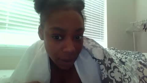 Snapshot of delightfuldark chatting on February 17, 7:42 pm delightfuldark online show from February 17, 7:42 pm