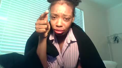 Snapshot of delightfuldark chatting on February 23, 8:11 pm delightfuldark online show from February 23, 8:11 pm