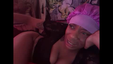 Snapshot of delightfuldark chatting on October 6, 8:17 pm delightfuldark online show from October 6, 8:17 pm