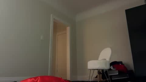 Snapshot of delightfuldark chatting on November 8, 9:31 am delightfuldark online show from November 8, 9:31 am