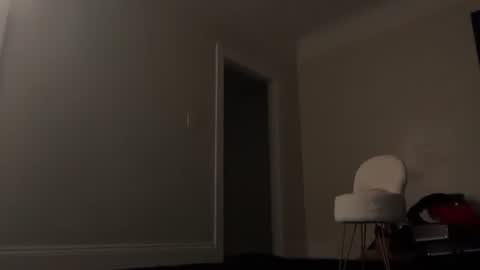 Snapshot of delightfuldark chatting on November 9, 9:40 am delightfuldark online show from November 9, 9:40 am