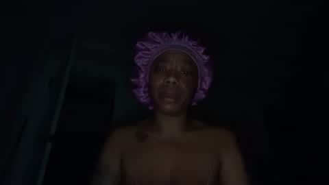 Snapshot of delightfuldark chatting on November 13, 7:40 am delightfuldark online show from November 13, 7:40 am