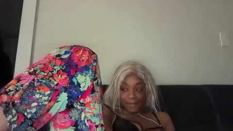 Snapshot of delightfuldark chatting on November 29, 8:45 pm delightfuldark online show from November 29, 8:45 pm