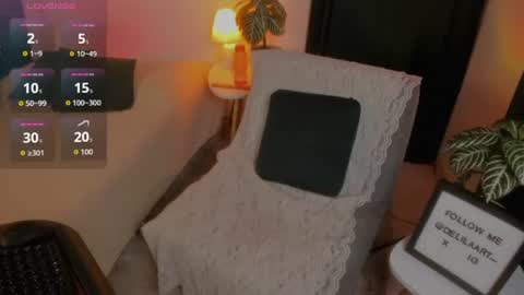 Delilah online show from July 11, 4:04 am