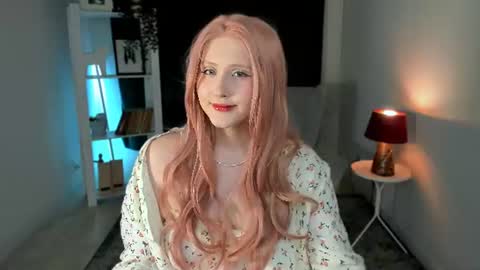 Delilah or Laila online show from July 17, 8:57 pm
